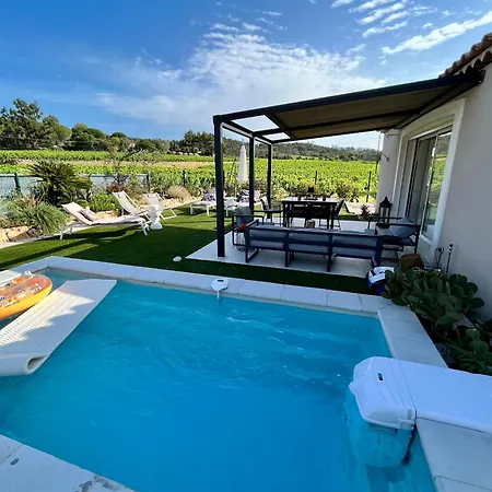 Jolie Maison Neuve Au Coeur Des Vignes 别墅